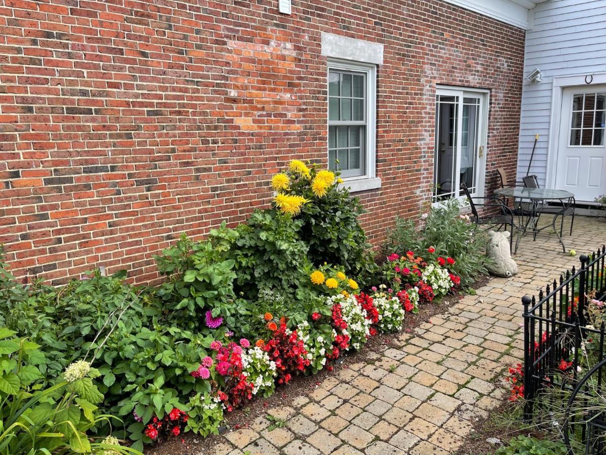 Dodds Brick House Bed & Breakfast North Hero Exterior foto
